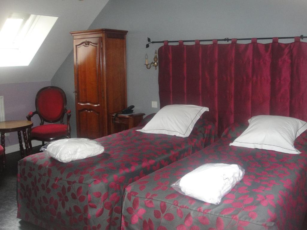 Hotel L' Ecu Монбар Номер фото